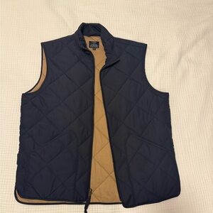 Like New J Crew Men’s Navy Quilted Vest, Size Medium